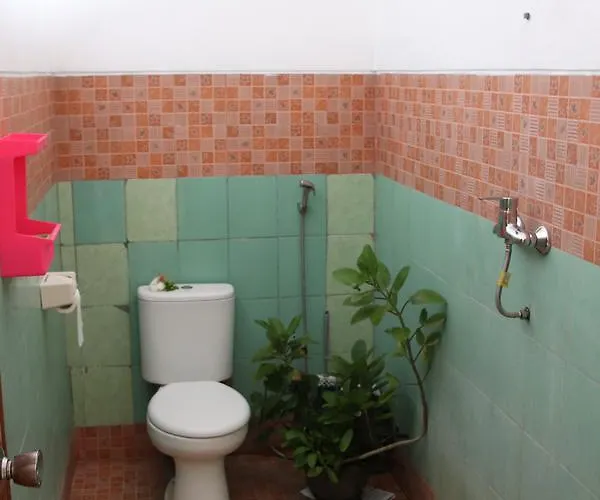 Pensión Taman Sandat *