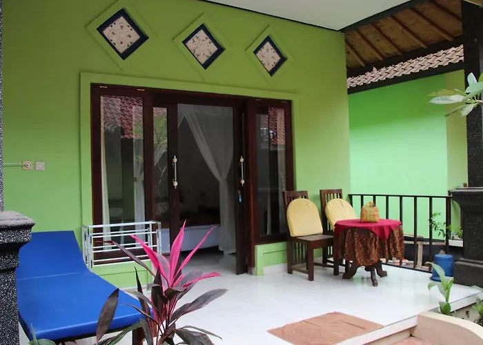 Taman Sandat Pensión Amed