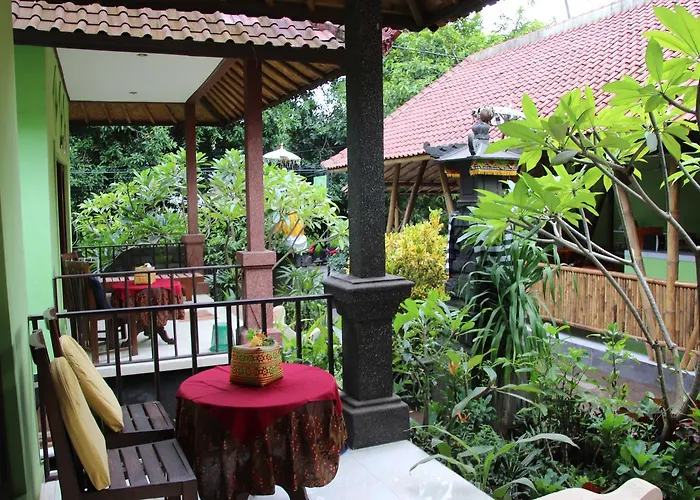 Taman Sandat Pensión Amed
